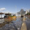 Ressaca mantém trechos da orla do Leblon e ciclovia Tim Maia interditados; veja a previsão