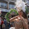 Lisa Oliveira beleza marcante e samba no pé, é destaque da Unidos de Lausanne na Suíça