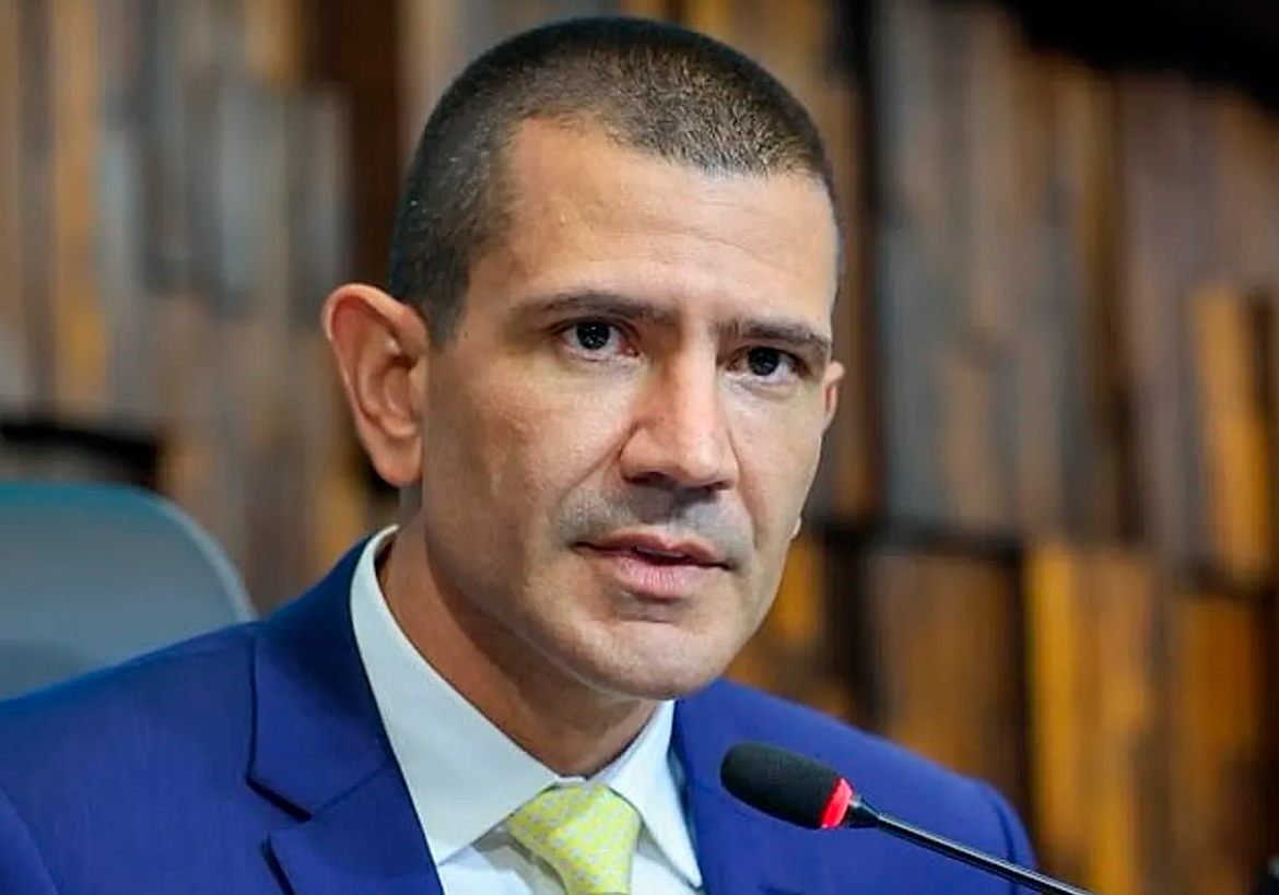 Douglas Ruas discursa como governador eleito e defende diálogo entre os Poderes no Rio