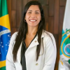 Justiça proíbe deputada de incentivar demissão de opositores